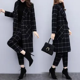 Kvinnors kostymer blazers Autumn och Winter Plus Size Twopiece Trousers Plaid Woolen Cropped Casual Fashion 221123