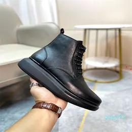Man SELL BOOTS CLASSIC GandU Combine merge MENS SNOW SHORT MEN KEEP WARM BOOTS with card dust bag tag Winter Designer Ankle Booties Size 39-45 -M211