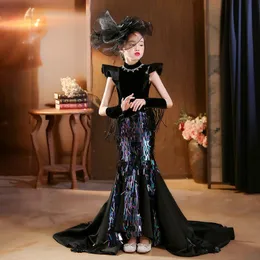 Mädchen Festzug Neue Bling -Pailletten Tulle Schwarze Blumenmädchen Kleider süße Veet Halskette Neck Design Batteau Erste Kommunion Kleid Geburtstagsfeier tragen 403