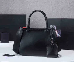 Prad Bags Luxury s tasarımcı çantaları zhouzhoubao123 tote o Kadın tasarımcılar cüzdan moda hobo çanta yüksek kapasiteli alışveriş crossbody el çantası Tox3