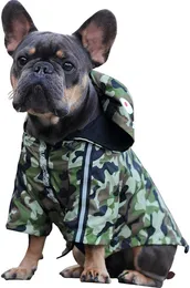 Camuflagem cão capa de chuva camuflagem vestuário breakbreaker elegante capa de chuva de estimação resistente à água com listras reflexivas encapuzadas para cães gatos