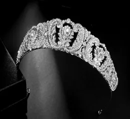 2020 Prinzessin Neue beliebte schöne Haarzubehör Bridal Tiaras Kristalle Strassbraut Hochzeitsfeier Haarkronenkopfbewegungen2368186