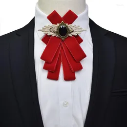 Bow Ties Style Velvet Kravat Moda İngiliz Erkekler Kadın Ziyafet Partisi Takım Bowtie El Yapımı Takı Erkekler Düğün Aksesuarları Hediyeler