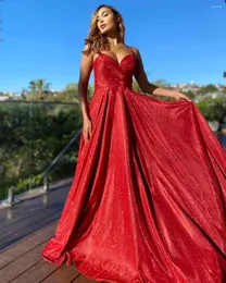 Sıradan Elbiseler 2022 Spagetti kayışları bayanlar tam uzunlukta kırmızı saten balo homecoming a-line ışıltılı seksi içi boş gece vestidos