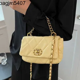 Lingge Embroidery Small Bag Women's2023 Summer New Chain Crossbody Popular Dign Handheld Square