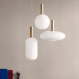 Lampy wiszące nordyckie lekkie LED Kreatywne mleko białe szkło wiszące urządzenie do salonu sypialnia