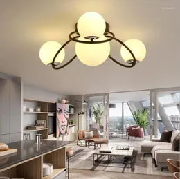 Luzes de teto Lâmpada de ferro nórdico moderno quarto simples de 4 cabeças LED LED