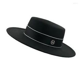 Basker kvinnor hattar brittiska retro m hatt ull stor grim platt topp chapeau femme luxe bröllop fedora