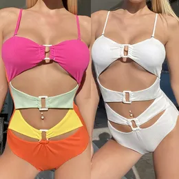 Kvinnors badkl￤der Patchwork Halter ett stycke baddr￤kt Kvinnor Europa och Amerika Sexig triangel spa bikini