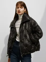 Женщины Down Parkas Janveny Women Winter Fashion негабаритная коротка Женская водонепроницаемая глянцевая блестящая теплая повседневная жемчужная бисера.