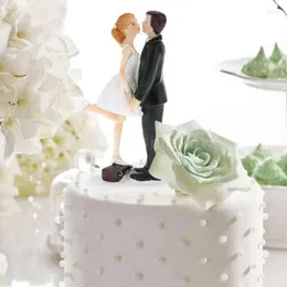 Festive Supplies Romantic Groom & Bride Marry Dolls Elegant Resin Figurine Wedding Cake Topper Decoration Valentine's Engagement