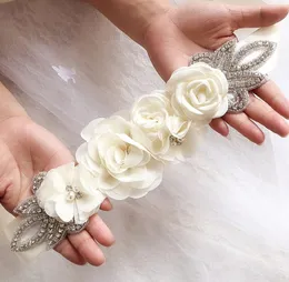 Düğün Kanatları Şifon Çiçekleri Gelin Aksesuarları İçin Gelin Kemeri Rhinestone Elbise Beyaz Fildişi Siyah Kırmızı Gümüş
