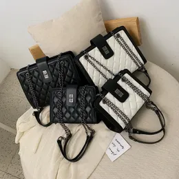 Mode kvinnor stora läder handväskor vintage kvinnliga axel damer desinger tote för tjej crossbody väskor svart väska bolso mujer