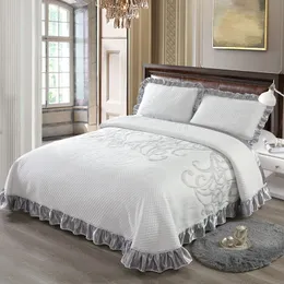 Sängkläder sätter Silver Grey Spread Cover Queen King Size Luxury Madrass Colchas Para Cama Couverture de Lit 221129