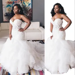 2023 Sexy African Mermaid Wedding Dresses Sweetheart Illusion Lace Appliques Crystal Beaded Ruffles Tiered Organza Formal Bridal Gowns