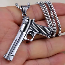 Street Pistol Pendant Necklace Ancient Silver Rostfritt stål Gun Model Halsband Män smycken Nattklubb Hiphop Fina smycken