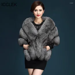 女性の毛皮のicclek冬の模倣模倣全体の肌の髪の女性の短いケープウエストコートファッションコート