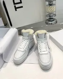 Sapatos S03 Designer Top Versão Handmade 2022 Nova Família Saina Soas de lã de sola grossa