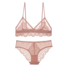 Set di bralette di pizzo sexy Set di patchwork di pizzo a rete Set di reggiseno trasparente ultra sottile senza fodera Triangolo senza fili Biancheria intima da donna 211211