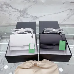 Mode Umhängetasche Prad berühmte Marke Handtasche Messenger Bag Cross Body Flip glänzendes Leder Schwarz und Weiß 2022 Wintertrend vielseitig