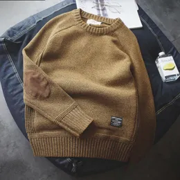 Мужские свитеры пуловер. Стиль в стиле колледжа.