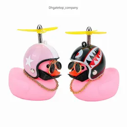 Casco vento rotto piccola anatra rosa articoli per auto regalo giallo accessori carini ornamento di decorazione interna per auto