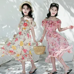 La ragazza veste le ragazze di estate vestono i bambini della Boemia per la spiaggia chiffona floreale di festa della Tailandia
