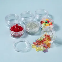 ジュエリーポーチ20pcs 10ml丸い空のプラスチックサンプルコンテナコンテナポットジャービーズボタンクラフト宝石小さな発見