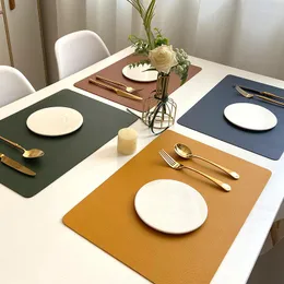 Tischsets Doppelschichtige Ledermatte Nordische hitzebeständige Tischset-Isolierung wasserdicht ölbeständig für die Heimdekoration