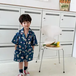 Kläder sätter pojkar och flickor Fashion Floral Loose Denim Clothes Kids Lapel Kort ärm Ströjor Shorts 2pcs Outfits