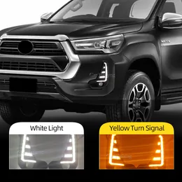 Dynamisk LED DRL -strålkastare för Toyota Hilux Revo 2020 2021 2022 Sekventiell flödande dagsljus med blinkningslampa
