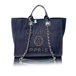Kvinnor Designer Tote Bag Fashion Writting Posa Shoulder Stora kapacitet Lyxig handväska med kedja och Pearl Canvas Shopping Bag 2 Färger