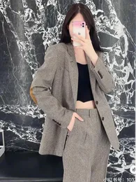 Kvinnors tvådelade byxor 2022FW Autumn Luxury Women Wool Plaid Blazer Coat med avslappnad långa kvinnliga chic kostymer uppsättningar GDNZ 8.15