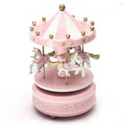 Dekorativa figurer Merry-Go-Round trämusiklåda Toy Child Baby Game Home Decor Carousel Horse Christmas Wedding Birthday Present