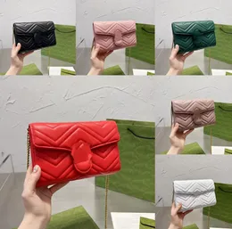 Kvinnor klassiska kedja axelväskor mode fast färg fritid kors kropp metall spänne flip kuvert väska designer messenger väska handväska plånbok