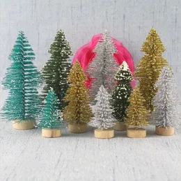 Dekoracje świąteczne 5pcs małe sosny drzewo dekoracja mini festiwal świąteczny festiwal domowy