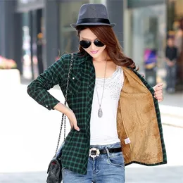 Giacche da donna Inverno Donna Plus Velvet Thicke Warm Plaid Shirt Style Coat Jacket Donna Casual Top Abbigliamento Lady Capispalla 221006