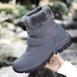 Buty Dziewięć Oclock Winter Womans Stylowy śnieg Hightop ciepłe wyłożone buty Antiskid na zewnątrz swobodny slipon czarny szary obuwie 221007