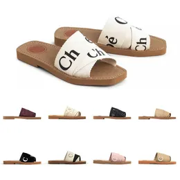 2022 Chinelos Designer Feminino Woody Flat Mules Sandálias Slides Vela Lona Branco Preto Feminino Sapatos de Praia Ao Ar Livre Sapatos