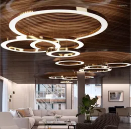 Hängslampor ledde runt restaurang ljuskrona efter modern minimalistisk atmosfär rostfritt stål ring lobby elteknik fixtur