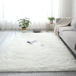 リビングルームに適したカーペットのぬいぐるみカーペット白い柔らかいふわふわカーペットベッドルームバスルーム非滑り床厚いマットティーンルーム装飾221008