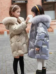 Ceketler Çocuk aşağı ceket kızların orta ve uzun 2022 yeni yabancı stil kızların kışlık mont kızların sıcak kış giysileri L221007