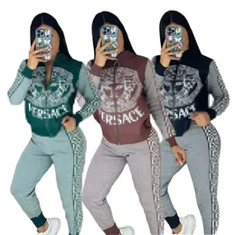 Ruos femininos Tiles de duas peças ajustadas 2022 roupas de grife de manga longa Cardigan Baseball Uniform Sport Sport Sport Fashion Print Print Sportswear K496