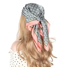 Sciarvia di seta Women Plaid Print Accessori per capelli estivi Bandana Turban Heads Bandeau Kerchief Maestro FOULARD FEMME