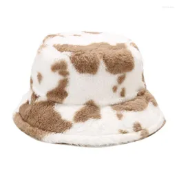 Berets Winter Cow Print Bucket Hats Women Outdoor Warm Sun Hat Soft Velvet Furry Fisherman Cap Girl Fashion Panama HatBerets