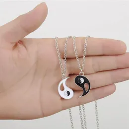 Chains 2Pcs/set Couple Necklaces Chinese Tai Chi Gossip Banish Bad Luck Charm Pendant ChainNecklace Jewelry Lovers Valentine's Gift