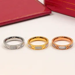 Jóias de designer de luxo homens e mulheres anéis alfabéticos anel de shell moda simples marca de casamento anel de casamento