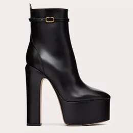 Latest Ankle boots luxury designer classic Buckle Zip round head Platform Heel shoes 100% Cowskin 15.5CM high heeled fashion short boot 35-42