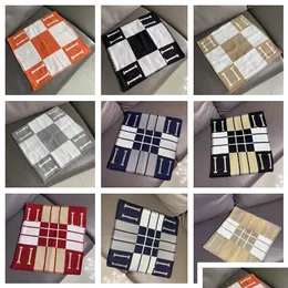 Yastık/Dekoratif Yastık 9 Tasarımlar 65X65Cm Yastık Tasarımcısı Yastık Kılıfı Harf H Baskı Kırlentler Yastıklar Ers Ev Tekstili Otw2K