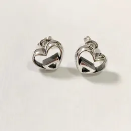 2022 New Stud Earrings 패션 패션 럭셔리 브랜드 클래식 간단한 숙녀 웨딩 파티 커플 선물 디자이너 보석 우수 품질
